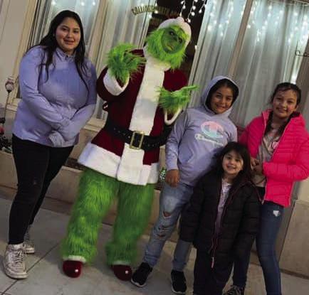 Christmas spirit comes alive on courthouse square