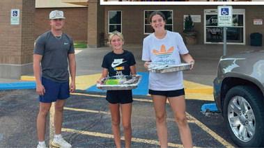 Childress Church of Christ youth thank first  responders, more during ‘in-town mission trip’