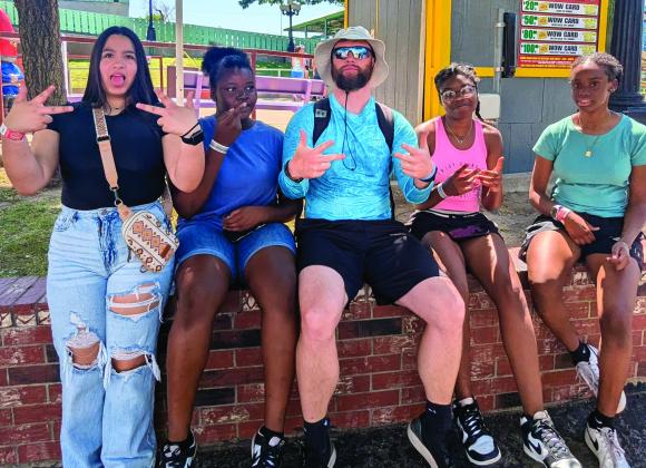Memphis Middle School celebrates end of year atWonderland Amusement Park
