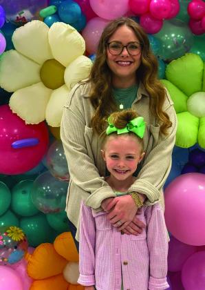 Childress elementary hosts ‘Muffins with Mom’