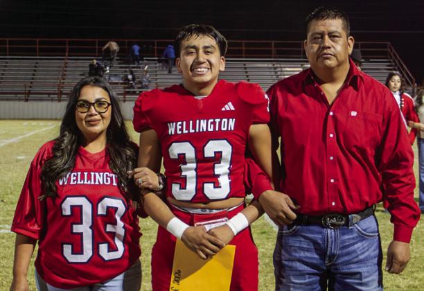 Joey Orozco is the son of Rigoberto and Sandra Orozco. He has played varsity football for the Skyrockets for two years.