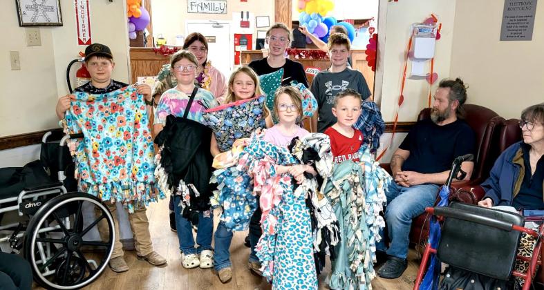 Childress County 4-Hers craft blankets, pillows for local nursing home residents