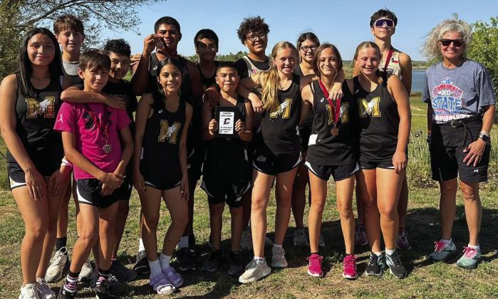 Memphis Middle School, Memphis High School runners compete in Clarendon