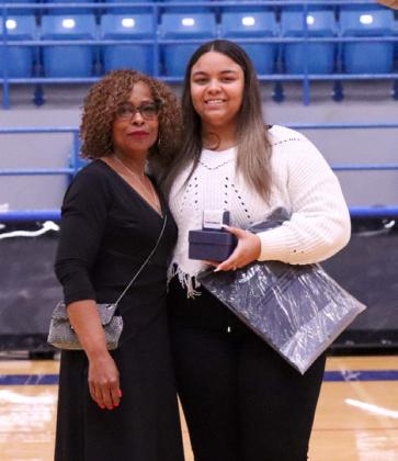 Childress High School hosts Junior Ring Ceremony