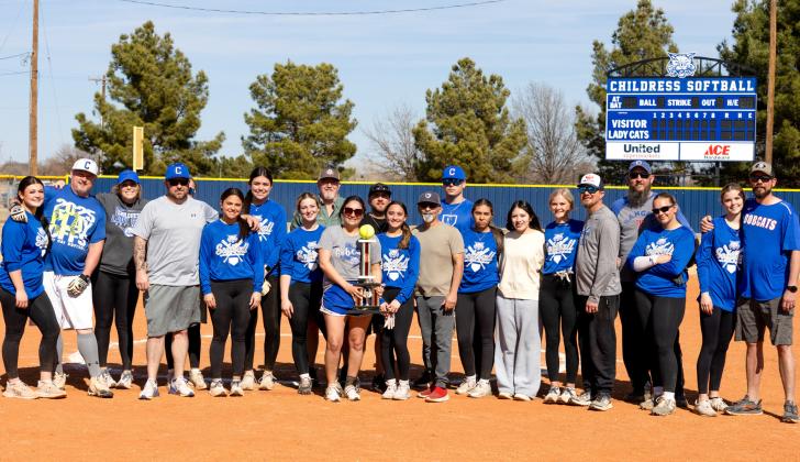 In the 3rd Annual Lady Cats vs. Parents Game, held Saturday, Feb. 7, the parents came out on top, upsetting the Lady Cats in a 13-11 win. Through the Lens of Liz