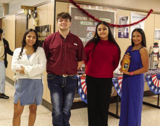 Memphis High School hosts Veterans Day breakfast, program