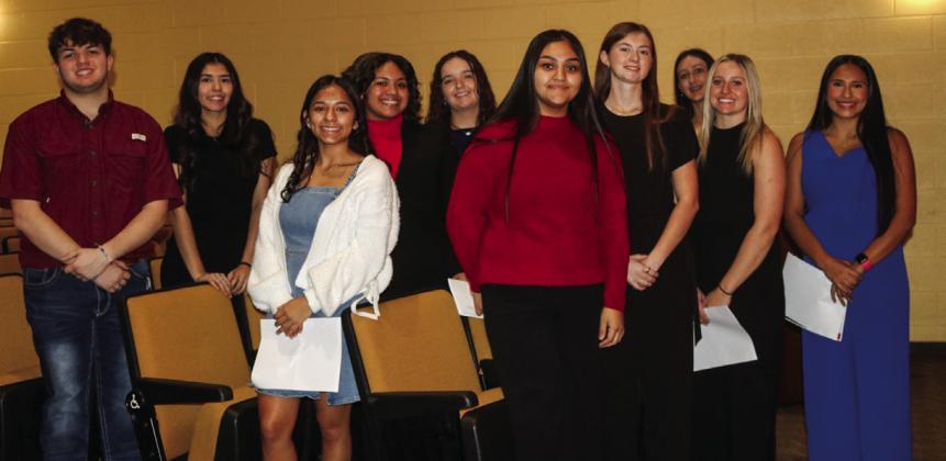 Memphis High School hosts Veterans Day breakfast, program