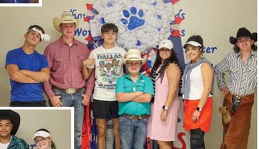Homecoming dress-up