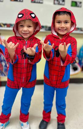 Seeing double: Cyclones show school spirit during Twin Day