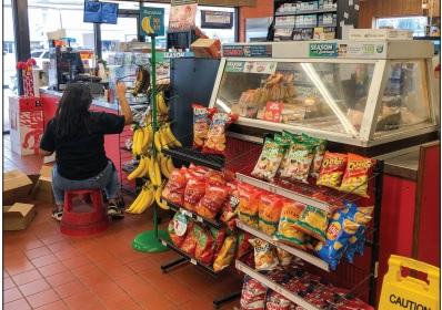 Armed Allsup’s robber escapes on foot