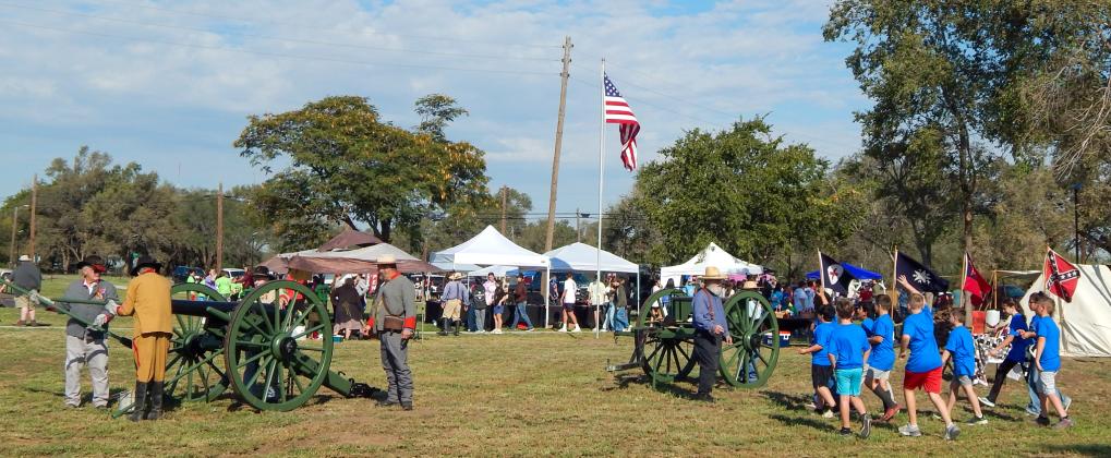 Charles Goodnight Frontier Regiment Sons of Confederate Veterans (SCV) #2280 hosted the Rocky Sprott Fifth Living History weekend, where over 650 students, teachers and visitors attended the Friday, Oct. 3 School Day events, including Clarendon, Hedley, Hollis, Okla., Lefors, Shamrock and Wellington schools. “Making history come alive is so important,” stressed organizer Darrell Colson, SCV #2280 1st Lt. Commander. “We hope that our Living History School Day will help inspire others to seek more knowledge.”