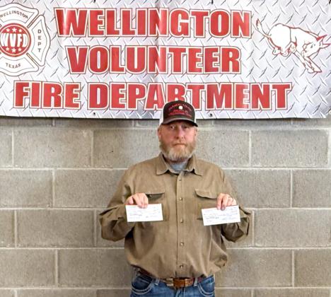 Steven Bodine represents Guaranteed Guide Services, the team that brought in the Most Dogs, for a total of 23 with a combined weight of 147.54 lbs., and collected the first-place Four Stringer for total winnings of $3,250. Not pictured: Cory Bodine, Gage Freeman, Hadley Freeman, Casey Martindale.