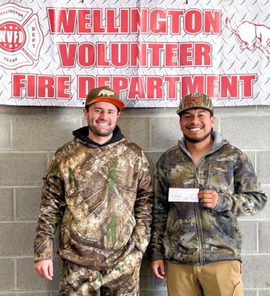Black Diamond, including, from left, Lane Whitman and Ulises Andablo, end up with the Target Weight Dog distinction at 26.52 lbs.