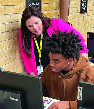 TEA TSL team visits Memphis ISD