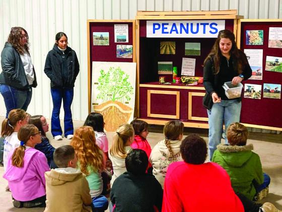 Memphis FFA members attend Ag Day