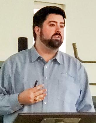 Programs for Humanitarian Aid’s Hawthorne visits Memphis Lions Club
