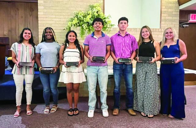 Senior graduates Memphis Church of Christ