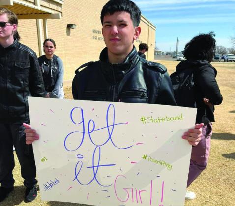 Memphis sends off state powerlifter Martinez