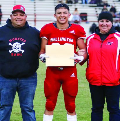 Enrique Jaimes is the son of Henry and Beatriz Jaimes. He has played varsity football for the Rockets for two years.