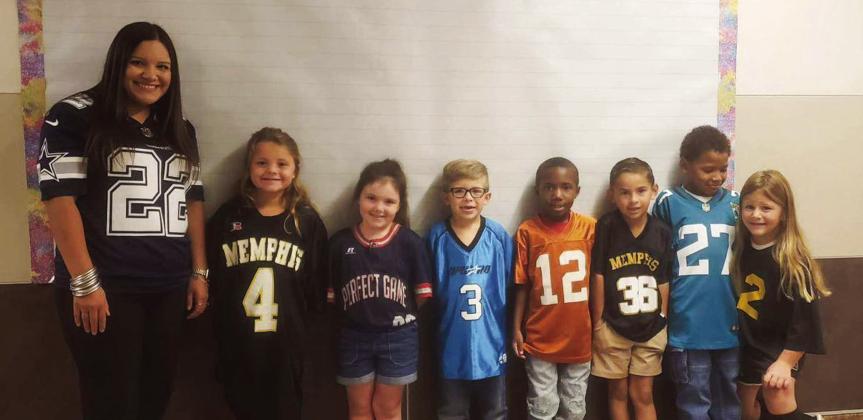 Memphis ISD rocks jerseys in support of Cyclones