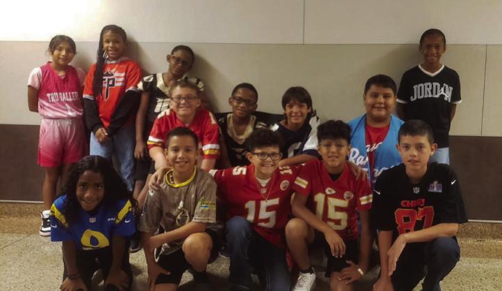 Memphis ISD rocks jerseys in support of Cyclones