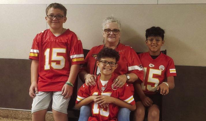Memphis ISD rocks jerseys in support of Cyclones