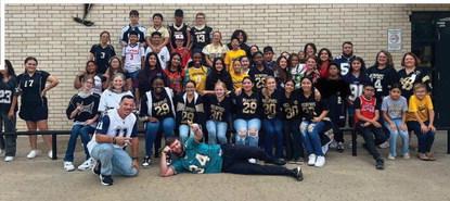 Memphis ISD rocks jerseys in support of Cyclones