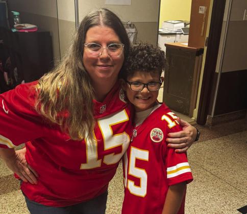Memphis ISD rocks jerseys in support of Cyclones