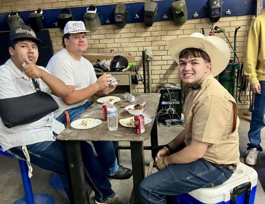 Memphis FFA whips up breakfast favorites