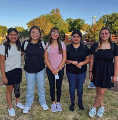Childress Junior High School students celebrate busy first week of school