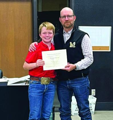 Memphis ISD recognizes Superintendent’s List, Employee of the Month honorees