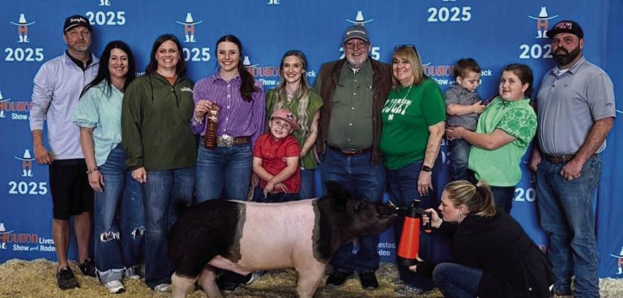 Tell’s Colee Cox shows her eighth-place heavy weight cross during the Houston Livestock Show and Rodeo Tuesday, March 18.