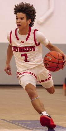 Area teams battle for Childress Rotary Club Holiday Basketball Invitational Championship