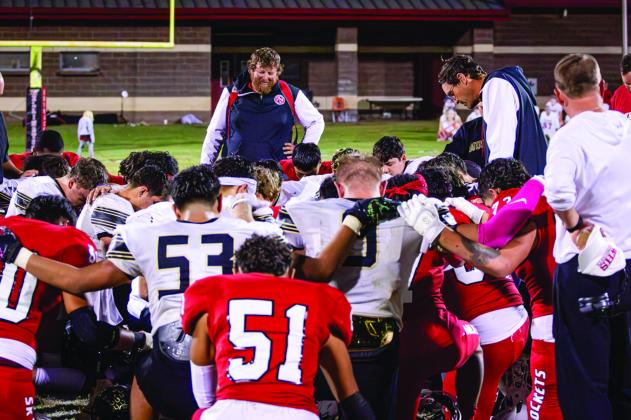 Wellington clinches District 5-2A Division II title