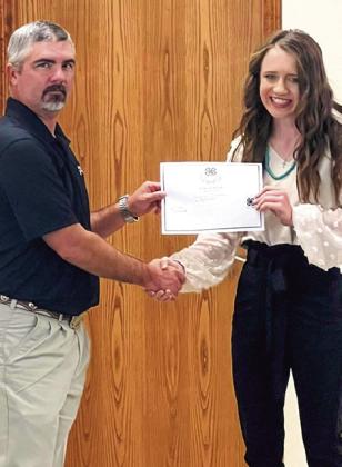 Gold Star recipient,All-Around 4-H member recognized at annual Hall County 4-H banquet