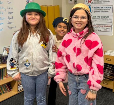 Childress Elementary School puts on their thinking caps