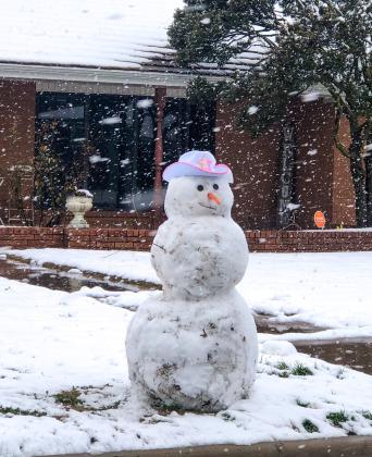 Sunday snow envelops extensive area