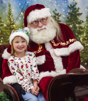 Santa Claus comes to Childress