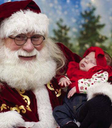 Santa Claus comes to Childress