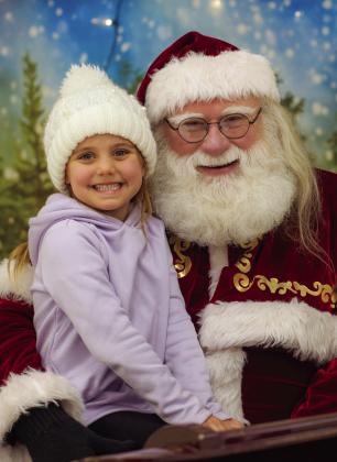 Santa Claus comes to Childress