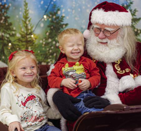 Santa Claus comes to Childress