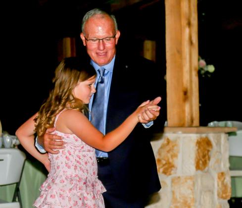 Memphis High School dances the night away at prom