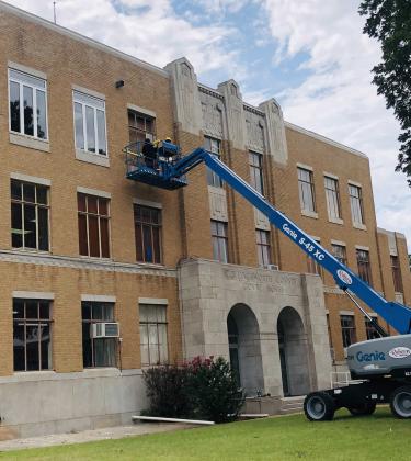 Collingsworth County Courthouse third-floor window renovation proceeds