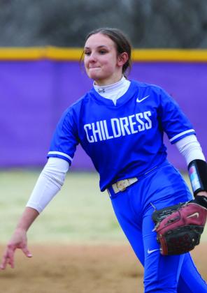 Lady Cats compete in Icebreaker Classic