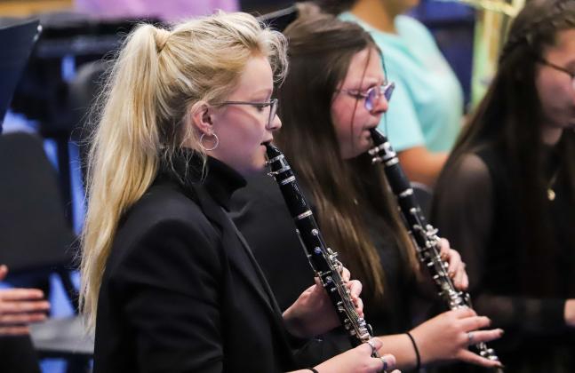 Junior high, high school students perform in end-of-year concert
