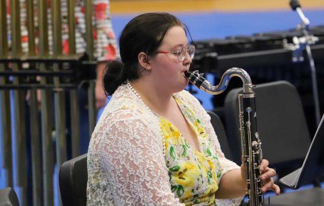 Junior high, high school students perform in end-of-year concert