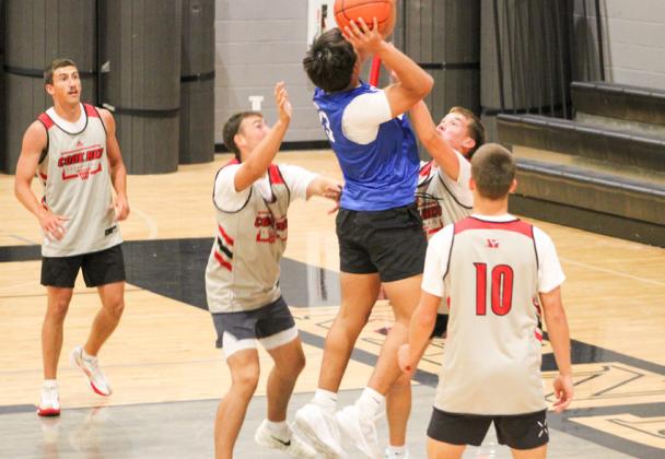 Skyrockets keep the court hot