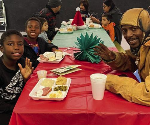 Austin Elementary invites family, friends for Christmas lunch
