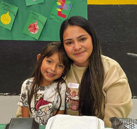 Austin Elementary invites family, friends for Christmas lunch