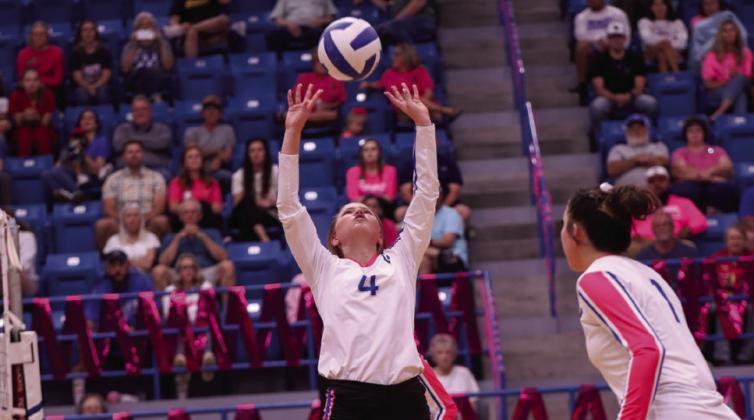 Lady Cats pick up district-opening win over Idalou